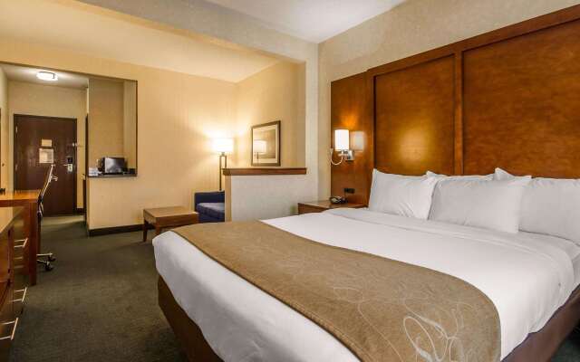 Comfort Suites Appleton Airport