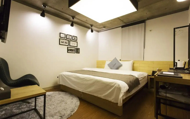 Jamsil Delight Hotel