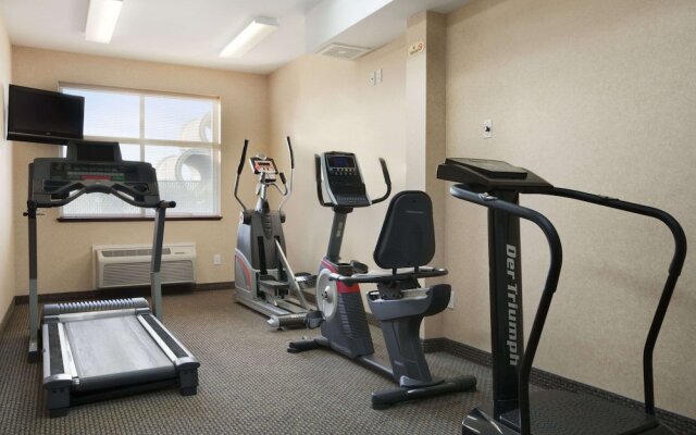 Days Inn & Suites - Langley