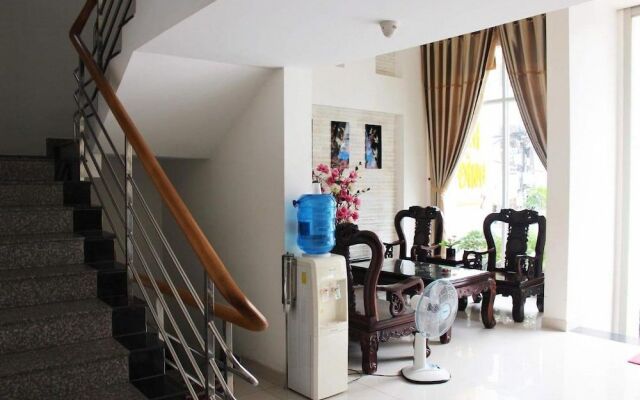Dinh Dinh 2 Hotel