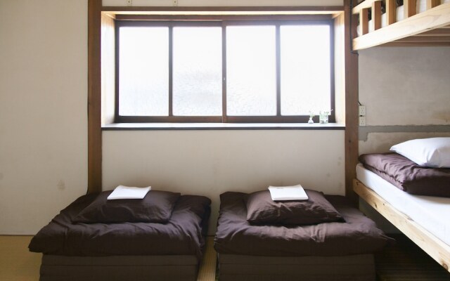 Fukuoka Guesthouse SHIP - Hostel