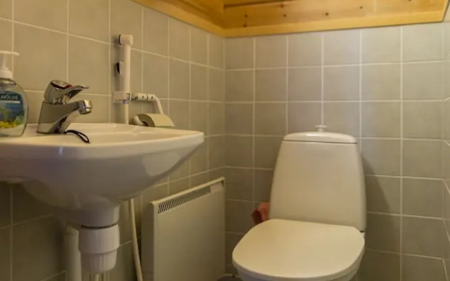 Jeris Hotel & Cabins