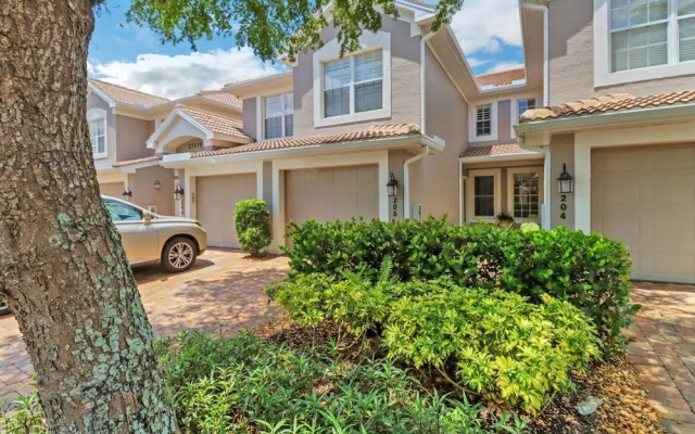 23516 Sandycreek Terrace 205