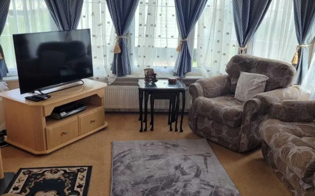 Discover Comfort Home From Home 8-birth Caravan