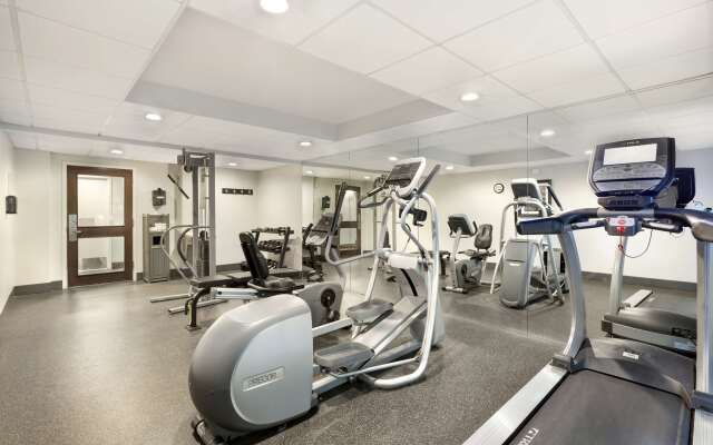 Best Western Hartford Hotel & Suites