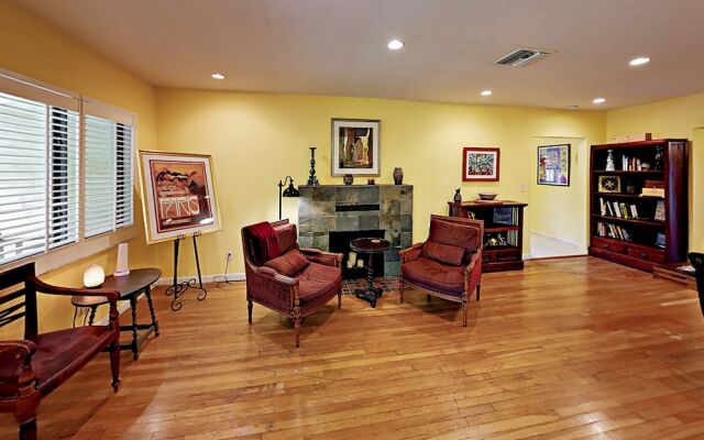 Las Olas Oasis - 3 Br Home