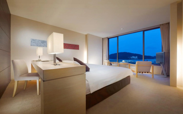 Toba Hotel International