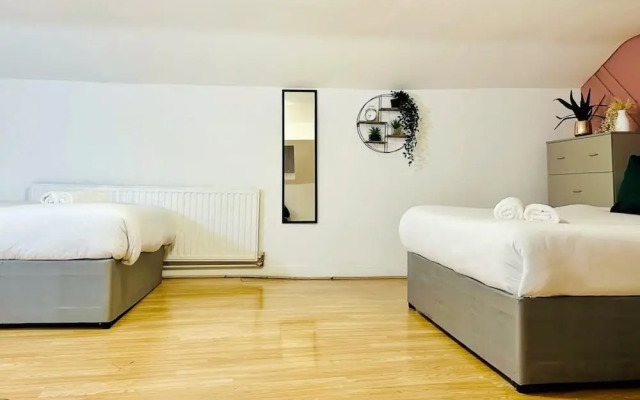 Cosy Liverpool Apartment Upto 8 Guests