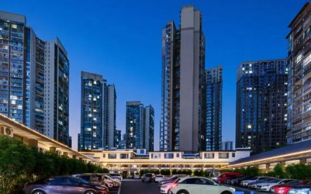 Qin Luxe · Qingyuefu Courtyard Hotel (Leshan High-Speed Rail Station Shihow Plaza Branch) – Outside – Leshan