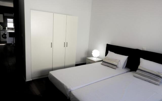 Previllage RED Apartment