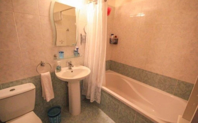 Beautiful 2-bed Apartment in Oroklini