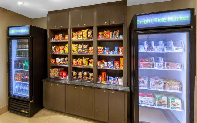 La Quinta Inn & Suites by Wyndham Midland North