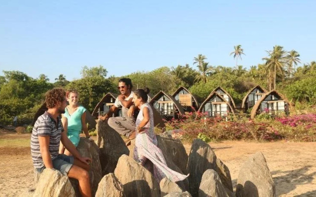 Golven Beach Resort
