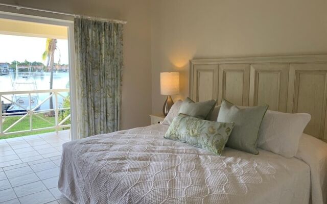 Bay View #7 - 3 bedroom, 3.5-bath waterfront townhouse in a gated community in Rodney Bay 3 Townhouse by RedAwning — фото 3