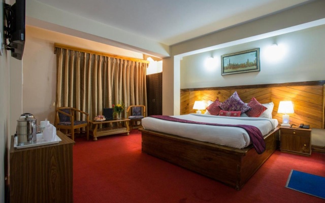 Hotel Golden Sunrise & Spa – Guest Rooms – Pelling