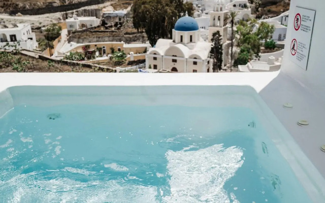 Amphitrite Suites Santorini
