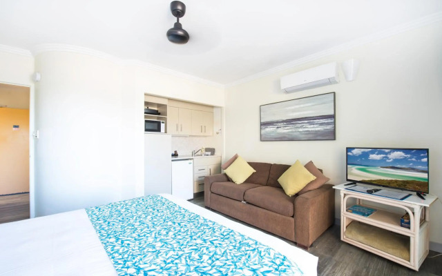 Coral Sea Vista Apartments