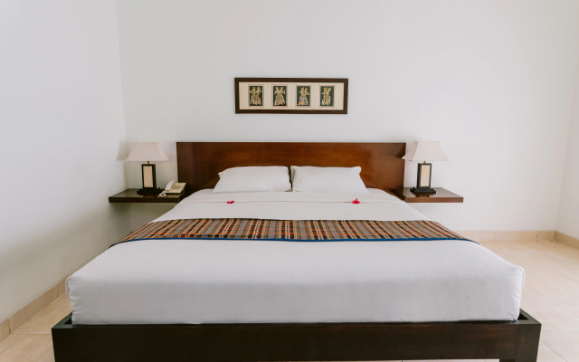 Legong Keraton Beach Hotel – Guest Rooms – Bali