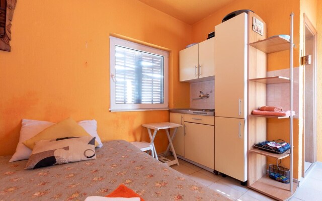 Nice Home in Vodice With Wifi and 2 Bedrooms