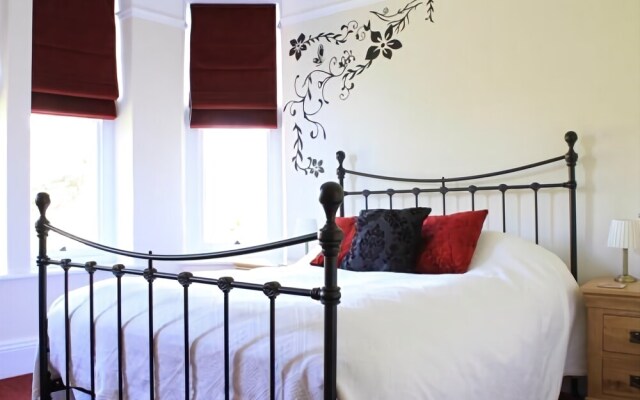 The Woodlands Hotel - Guest house
