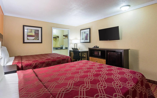 Econo Lodge West Dodge Omaha