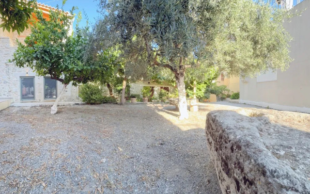 3A Tree Traditional Houses