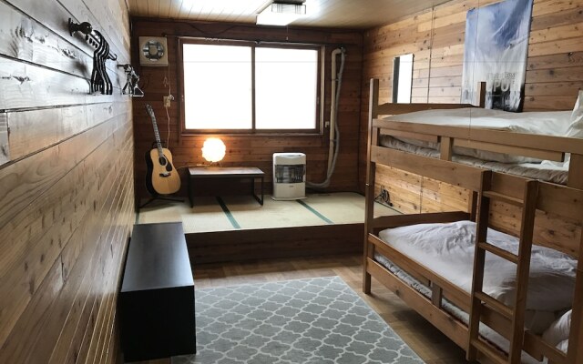 Niseko Backcountry Lodge - Hostel