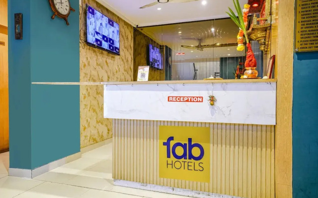 Fabhotel Silver Cloud