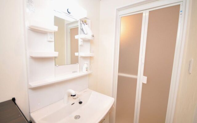 Condominium House in Osaka Shin-Fukae