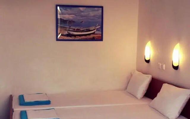 Rooms Ntontas