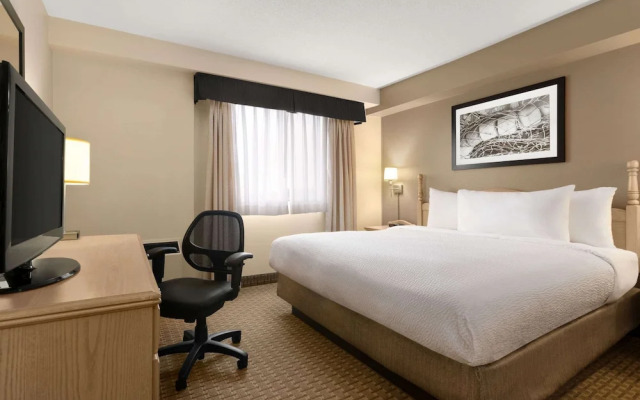 Travelodge Suites Moncton