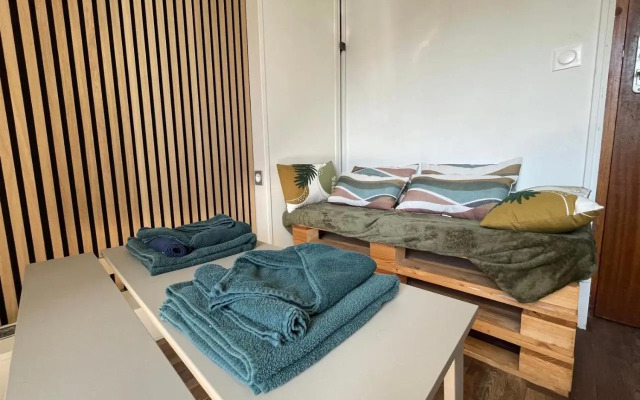 Petit studio au pied du château