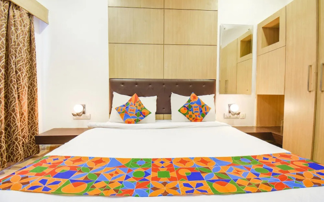 Fabhotel Shree Sai Residency
