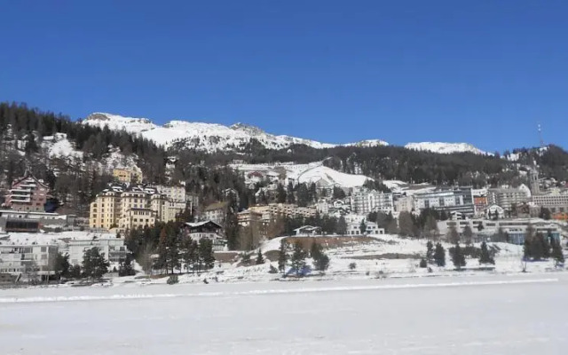Moritz Flat