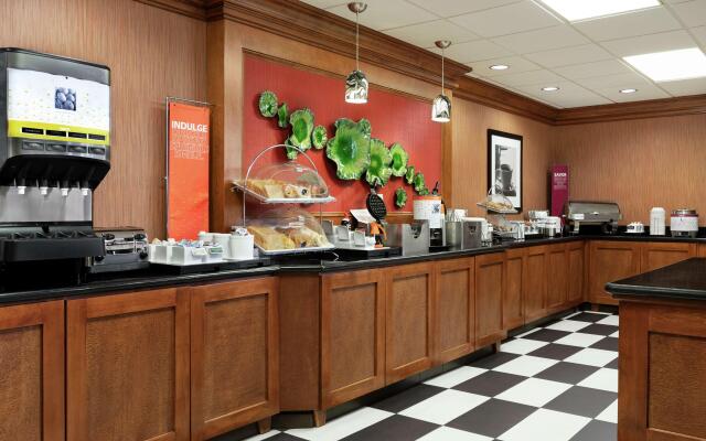 Hampton Inn & Suites Frederick-Fort Detrick