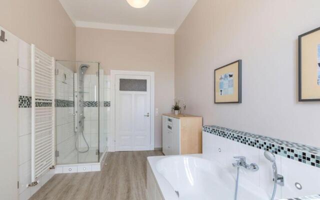 Buedl-farm-Bauers-Haus