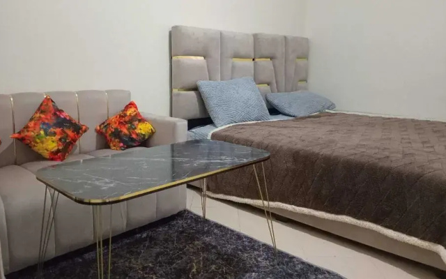 Clean & Cozy Room in Aïn Chock, Casa Nearshore