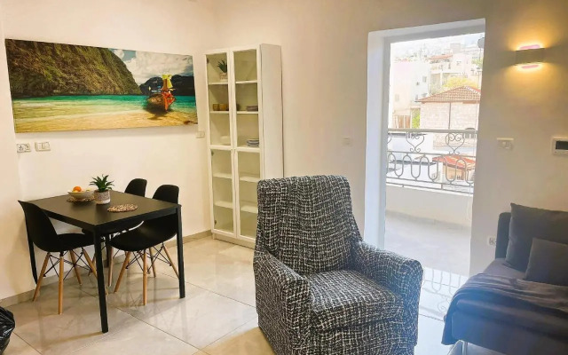 A cozy 2bdrm home in Wadi-Nisnas Haifa