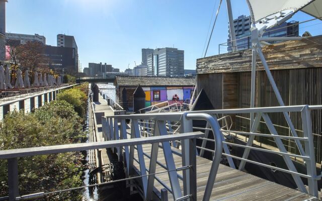 PETALS TOKYO - Floating Hotel