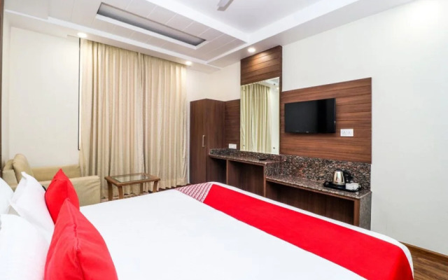 Purplepatch Arun Prasath Park by OYO Rooms