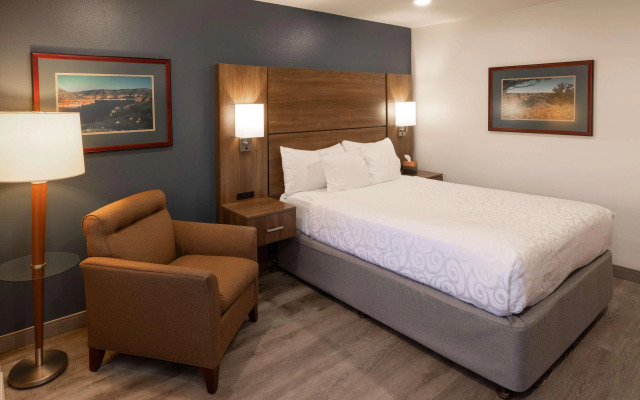 Best Western Plus Clocktower Inn