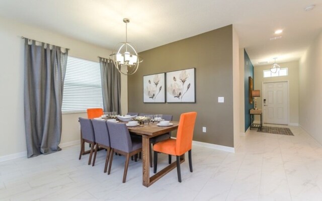 Amazing House! - Champions Gate - 1568TL