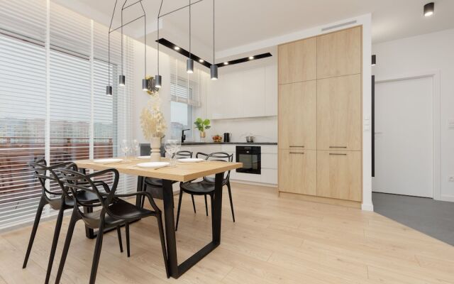 Loft Apartment With Parking by Renters