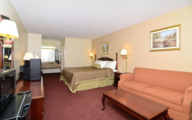 Travelers Inn and Suites