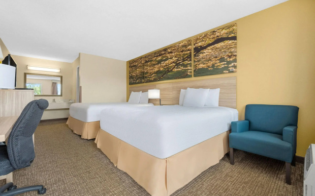 Days Inn by Wyndham Fort Wayne