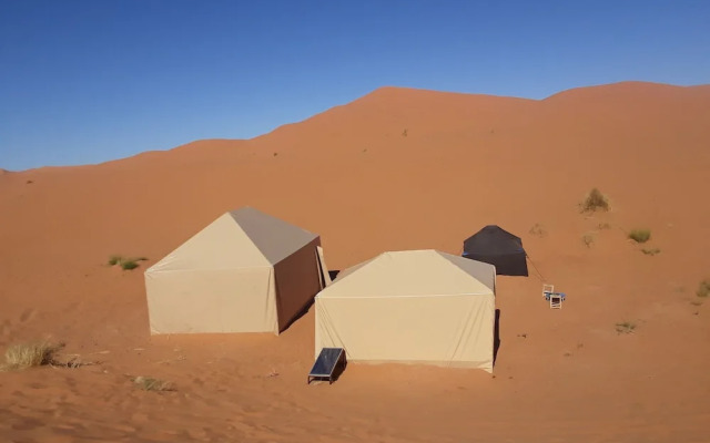 Etoile Camp