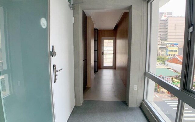 Lea's apartment B