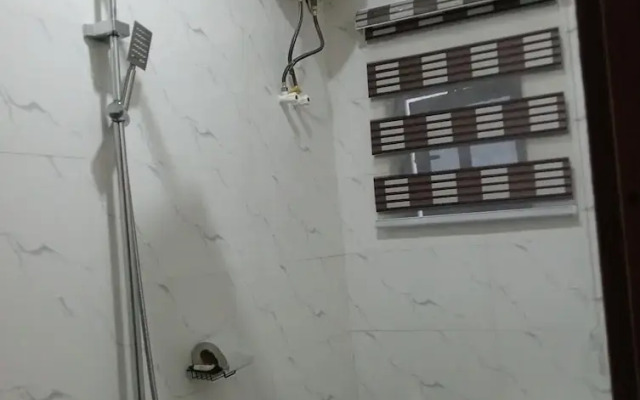 Pinefield Courts Apartmentl