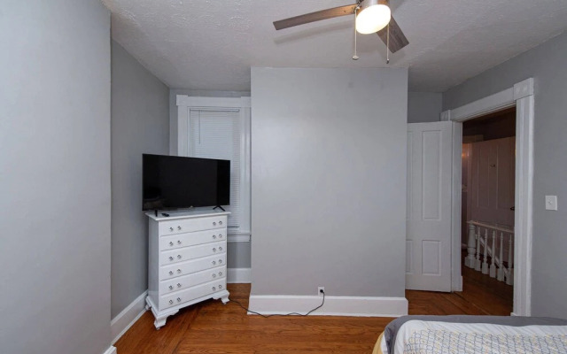 The Incline Suite 1