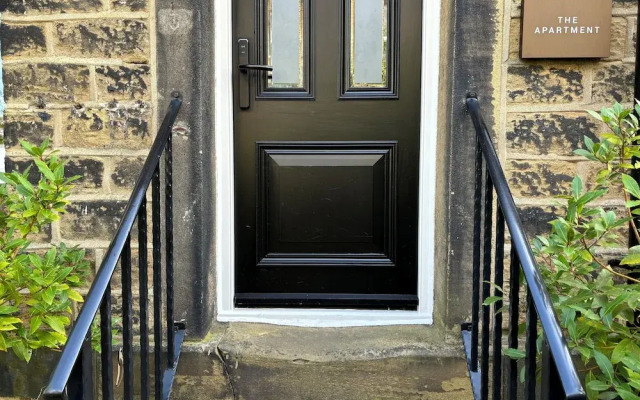 Manor House Lindley